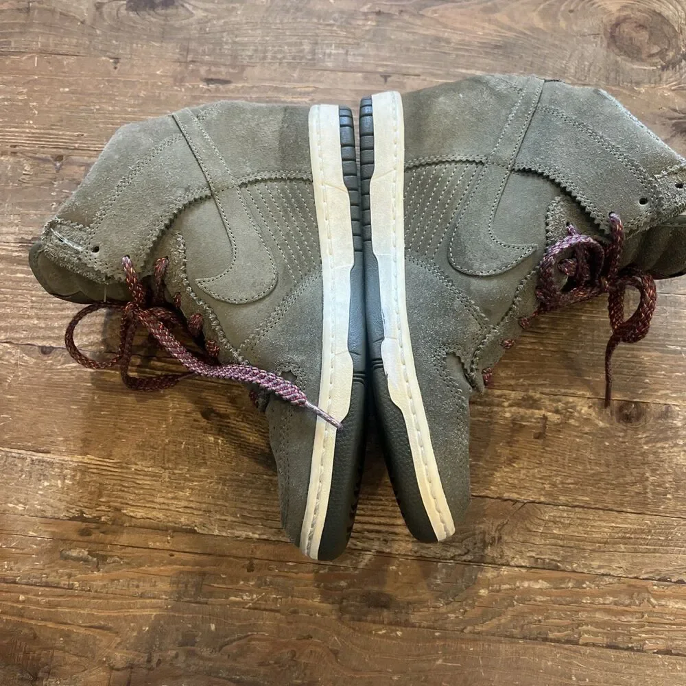 Nike SkyHi High Dunk Hidden Wedge Sneaker Shoes Green Suede Women’s Size 8 Rare
